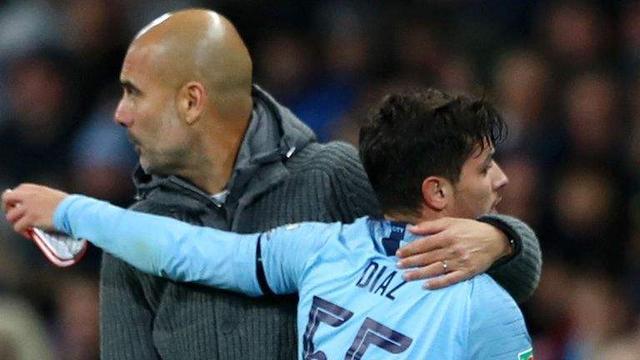 还带有一定 还带有一定