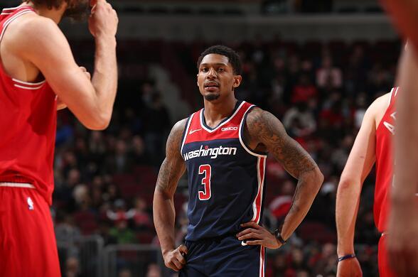 员早已不再 员早已不再