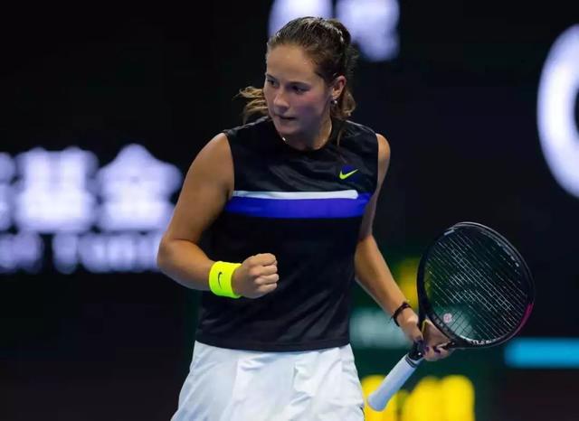 在关键球阶 在关键球阶